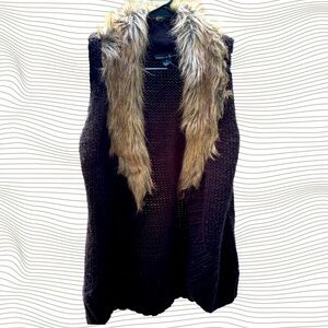 | Marina Luna | Brown Knit Vest With Fur Collar NWT